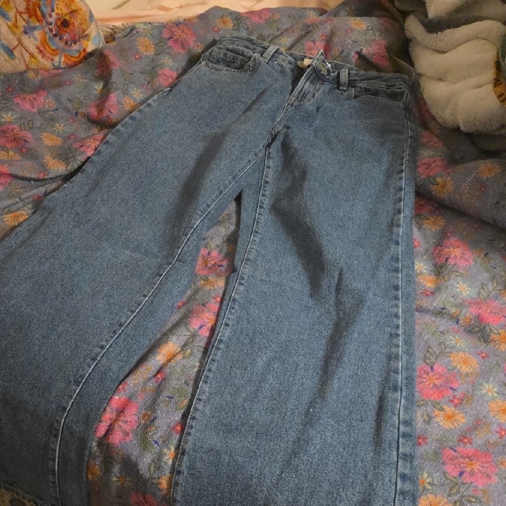 PacSun Women's Classic Blue Straight Leg Jeans - Picture 2 of 8